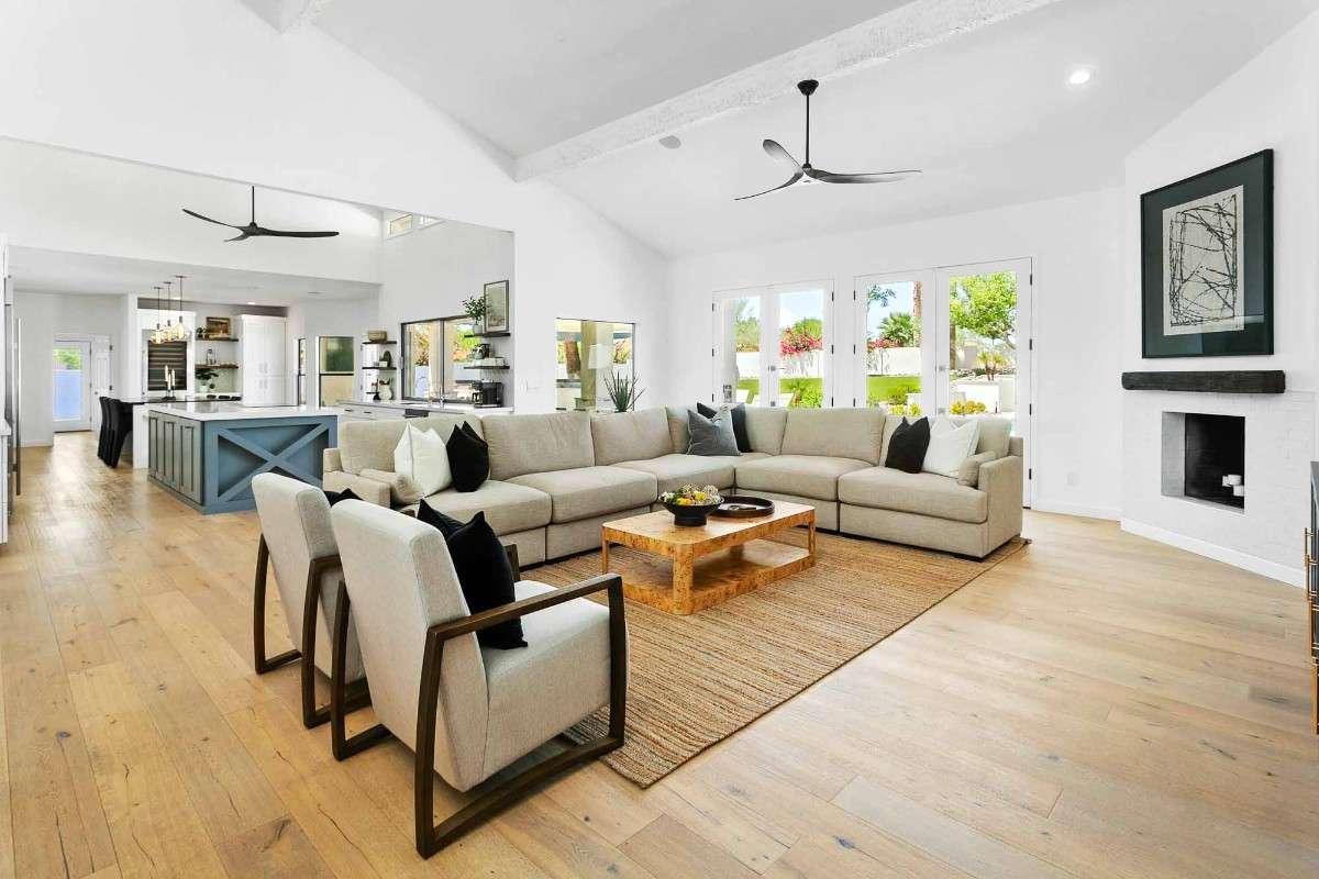 Spacious living room with high ceiling